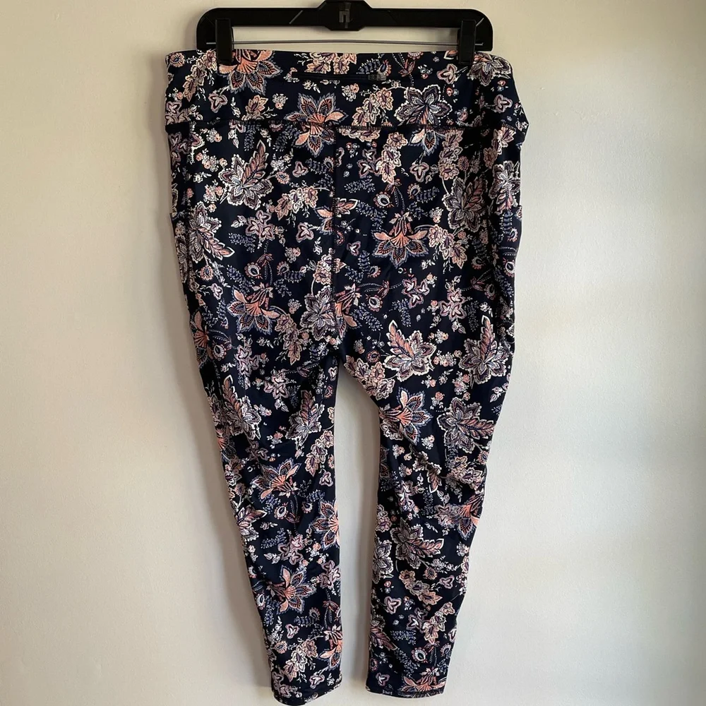 J. Jill Fit Paisley Floral Leggings Size XL Petite - Picture 4 of 5